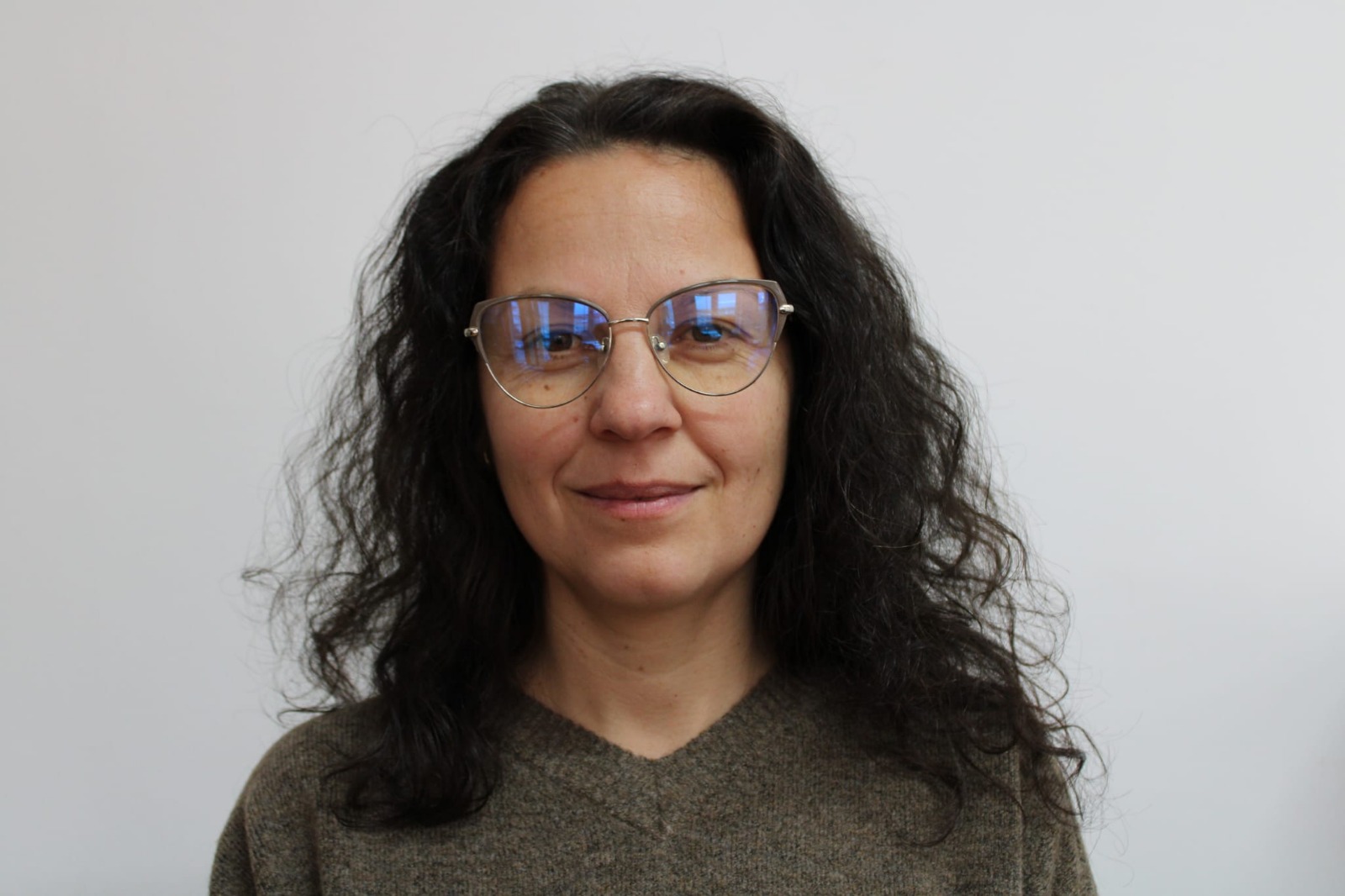 Prof. Leotescu Elena